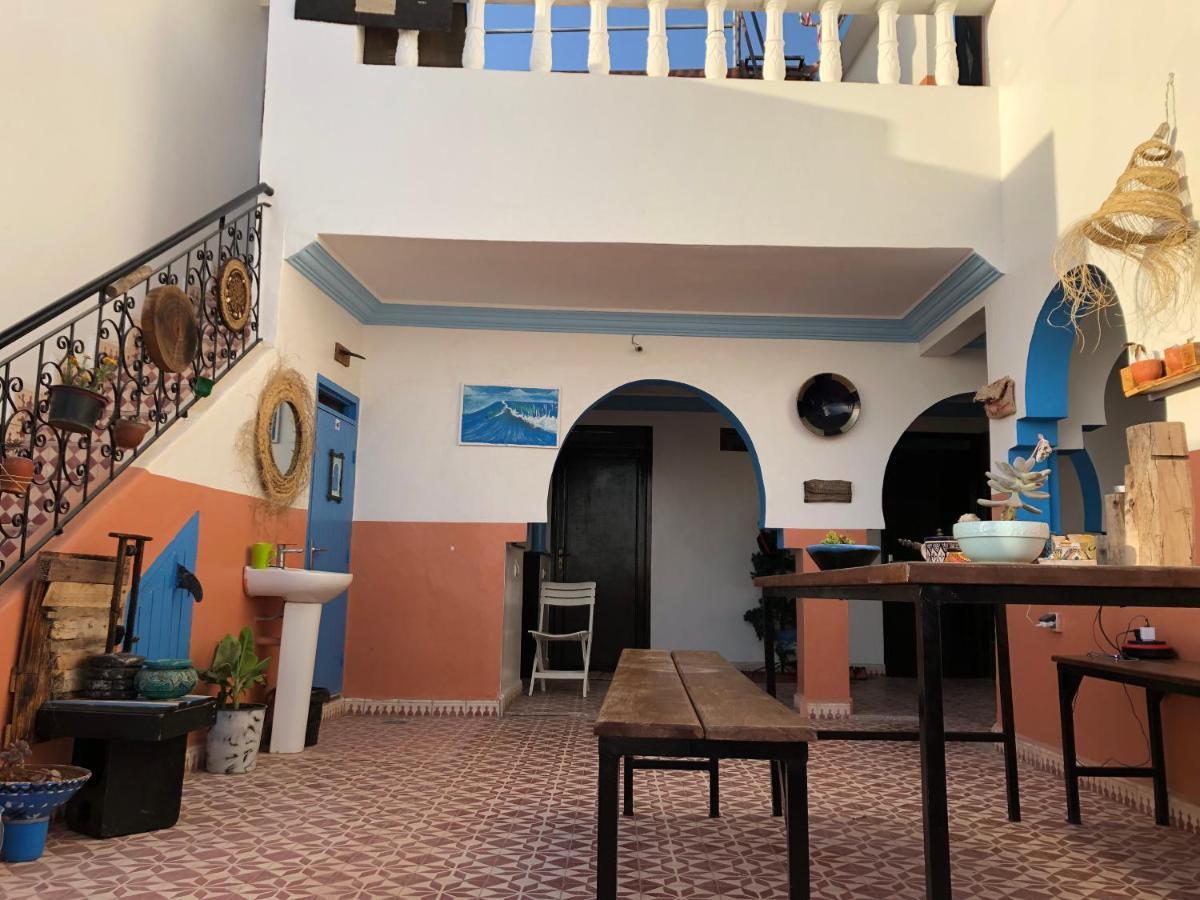 Binic Surf House Panzió Taghazout Kültér fotó
